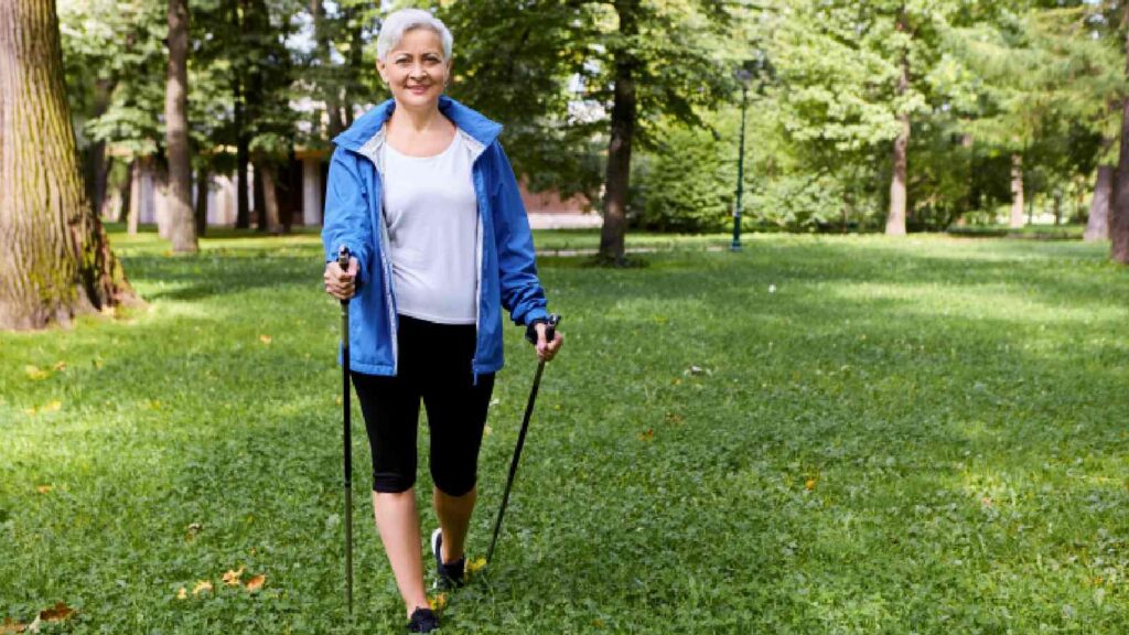 9 walking tips for seniors