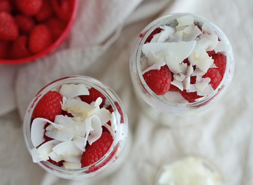 Raspberry Coconut Overnight Oats