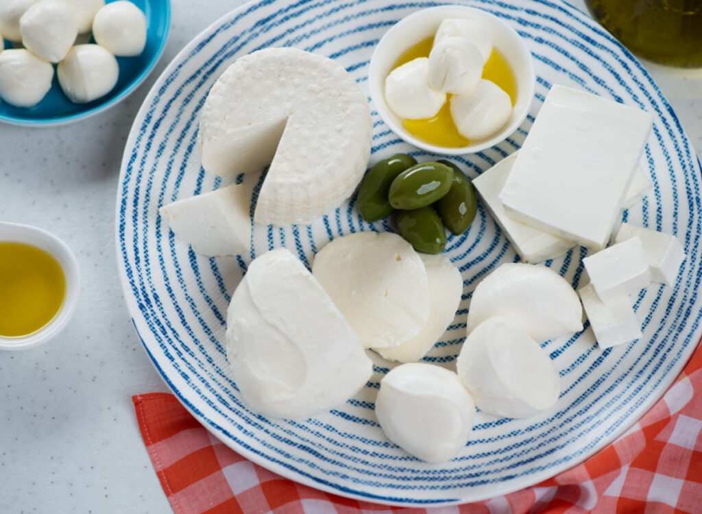 5 Healthiest Cheeses You Can Eat With High Cholesterol