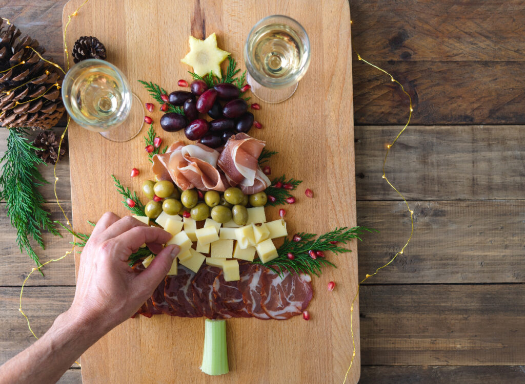 10 Stunning Christmas Charcuterie Board Ideas