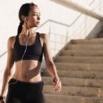 How to sculpt abs while walking? Follow this ONE tip