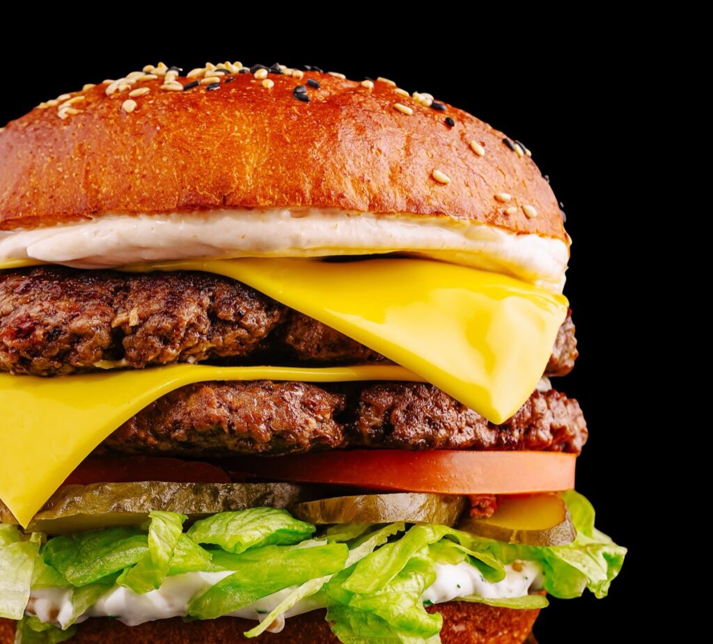 7 Signs Your Burger Isn't 100% Real Beef