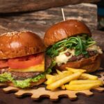 5 Chain Restaurant Cheeseburgers That Pack More Calories Than a Full Dinner